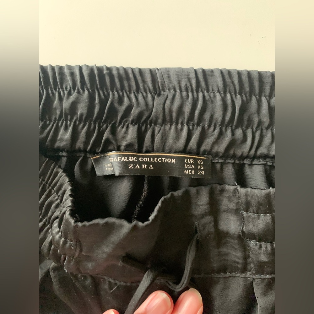 Zara Women Black Satin Cuffed pants Size XS - Picture 5 of 5